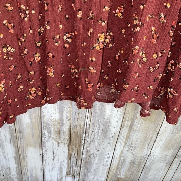 Jodifl Make This Moment Red Floral Blouse - Picture 5 of 6